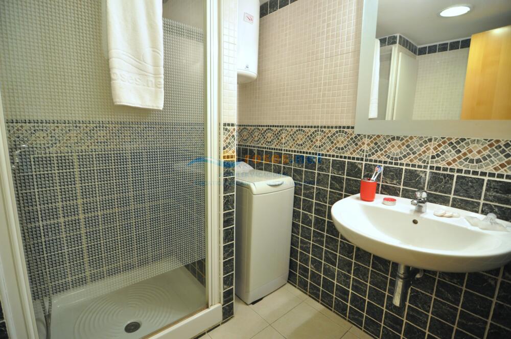 329209 600 XALOC 01-27-A - IB - GAR Studio-Apartment Roses 329209 600 XALOC 01-27-A - IB - GAR Studio-Apartment Roses
