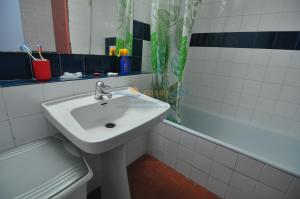 329217 IBS B 600 GARBI - 07-42 Studio-Apartment  Roses
