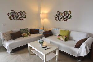 101386 LES MARINES GREGAL 2-4 Appartement  Roses