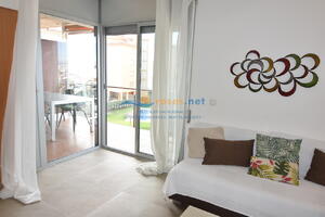 101386 LES MARINES GREGAL 2-4 Appartement  Roses