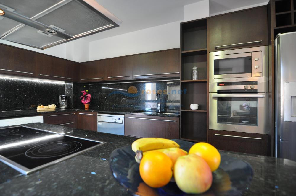 120297 LLUIS COMPANYS ATICO Apartamento Roses 120297 LLUIS COMPANYS ATICO Apartamento Roses