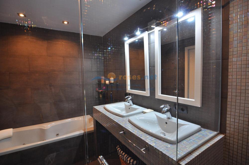 120297 LLUIS COMPANYS ATICO Apartamento Roses 120297 LLUIS COMPANYS ATICO Apartamento Roses