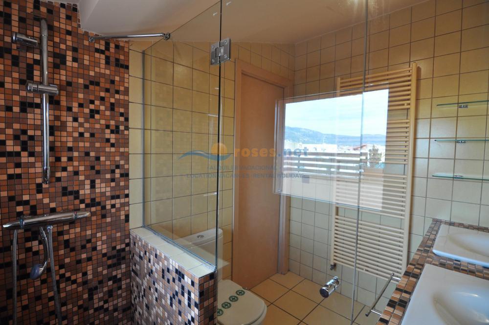 120297 LLUIS COMPANYS ATICO Apartamento Roses 120297 LLUIS COMPANYS ATICO Apartamento Roses