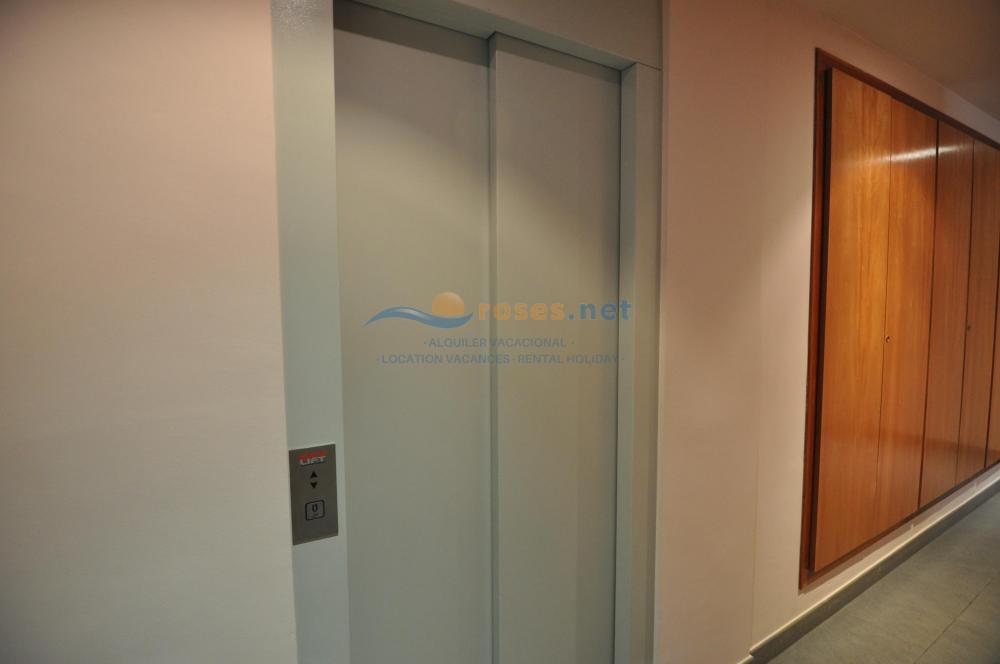 120297 LLUIS COMPANYS ATICO Apartamento Roses 120297 LLUIS COMPANYS ATICO Apartamento Roses