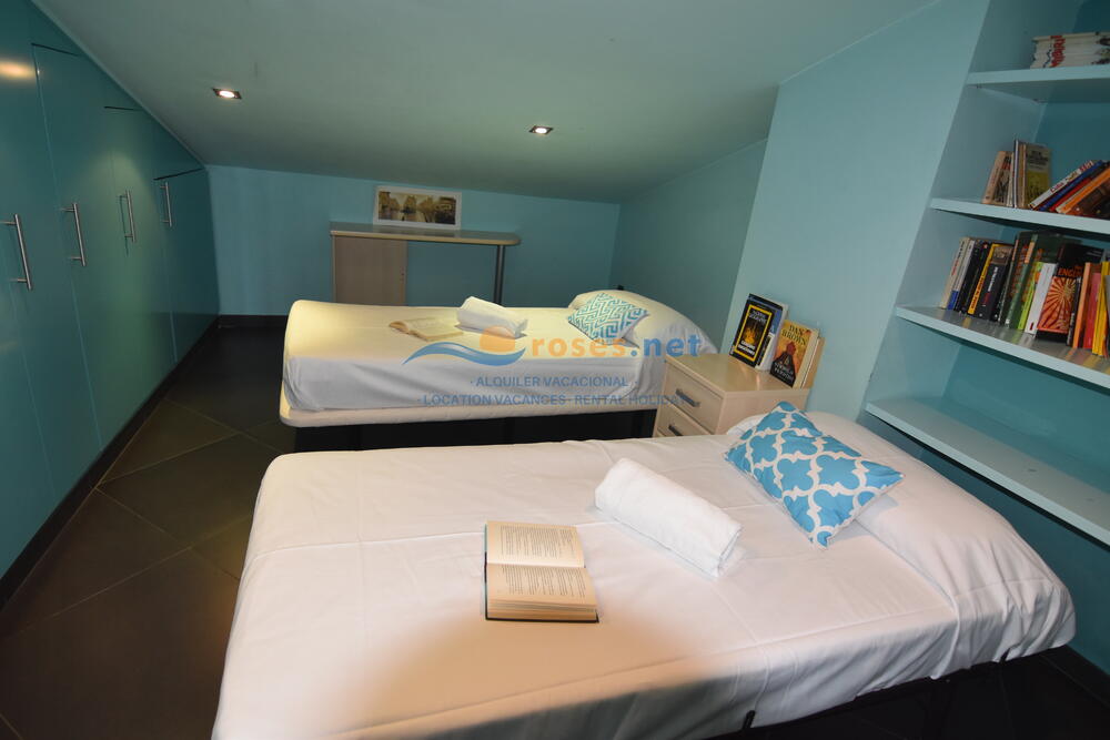 120297 LLUIS COMPANYS ATICO Apartamento Roses 120297 LLUIS COMPANYS ATICO Apartamento Roses