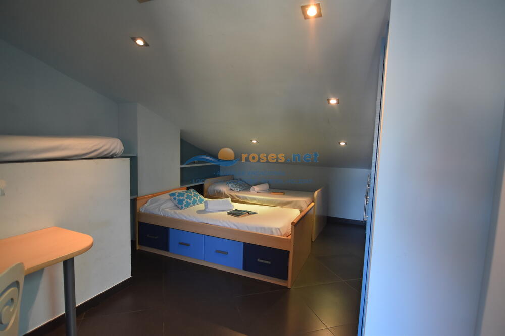 120297 LLUIS COMPANYS ATICO Apartamento Roses 120297 LLUIS COMPANYS ATICO Apartamento Roses