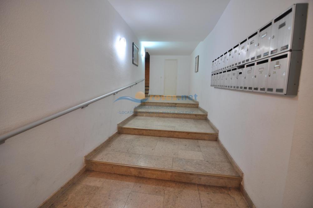 310910 MADRID 11 Apartamento Roses 310910 MADRID 11 Apartamento Roses