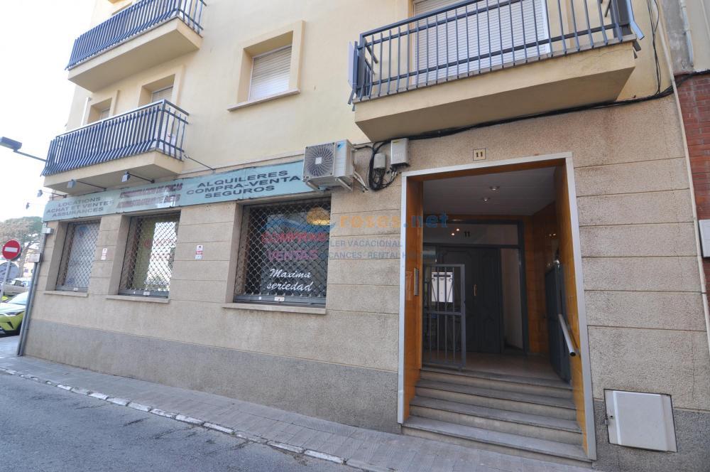 310910 MADRID 11 Apartamento Roses 310910 MADRID 11 Apartamento Roses