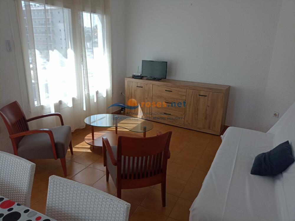 152972 MT APARTAMENTS - A2 Apartamento Roses 152972 MT APARTAMENTS - A2 Apartamento Roses