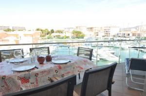 163059 PORT TREBOL 2B PRI Apartment  Roses
