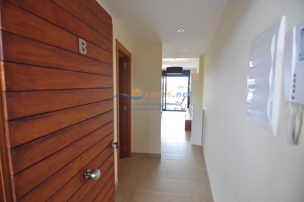 334345 PORT TREBOL 3B Apartment Roses 334345 PORT TREBOL 3B Apartment Roses
