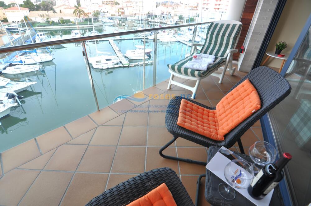 334345 PORT TREBOL 3B Apartment Roses 334345 PORT TREBOL 3B Apartment Roses