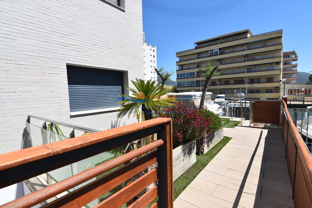 334345 PORT TREBOL 3B Apartment Roses 334345 PORT TREBOL 3B Apartment Roses