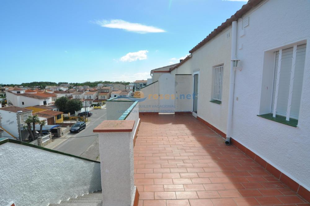 281886 EMPURIABRAVA - VALIRA Apartment  Roses