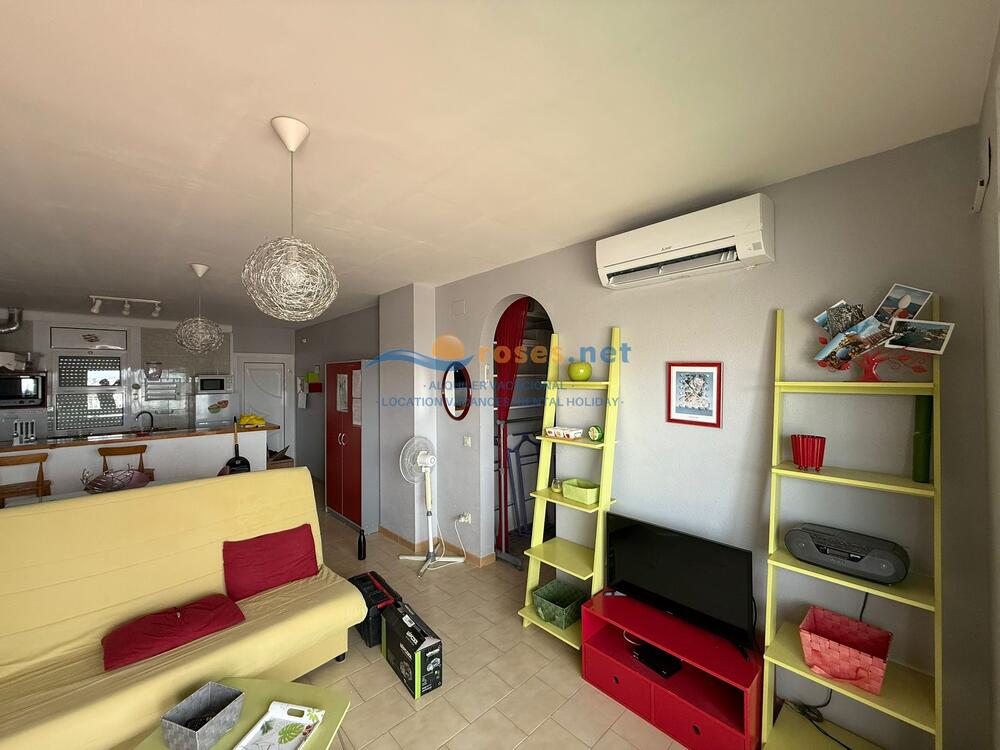 281886 EMPURIABRAVA - VALIRA Apartment  Empuriabrava