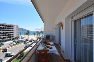 335088 IB RHC GA - 3409 Apartamento  Roses