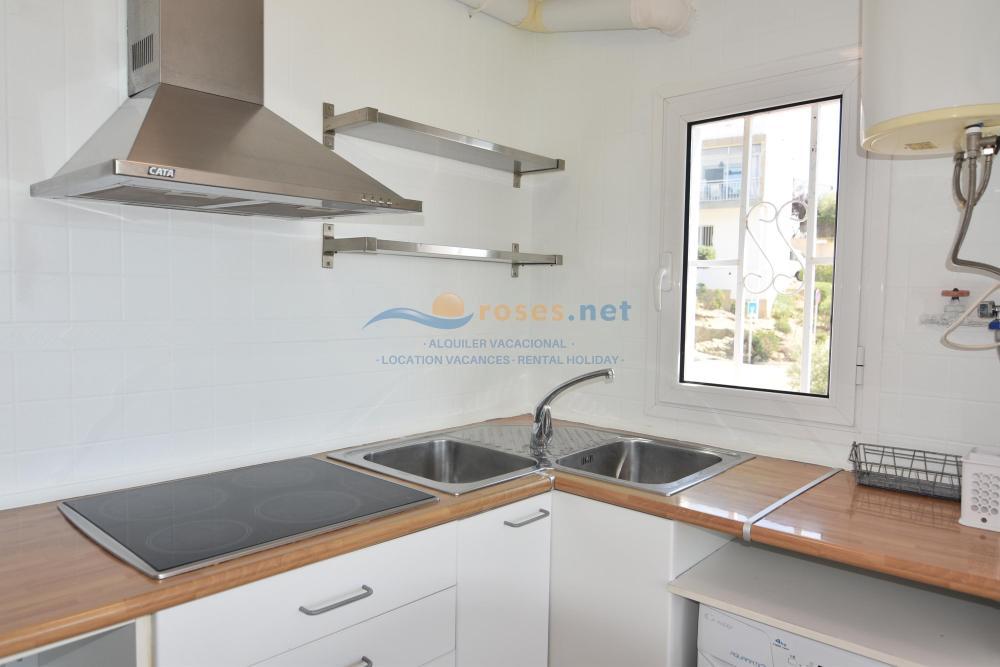 354358 MERCE RODOREDA - PUERTO ROSES Apartment  Roses