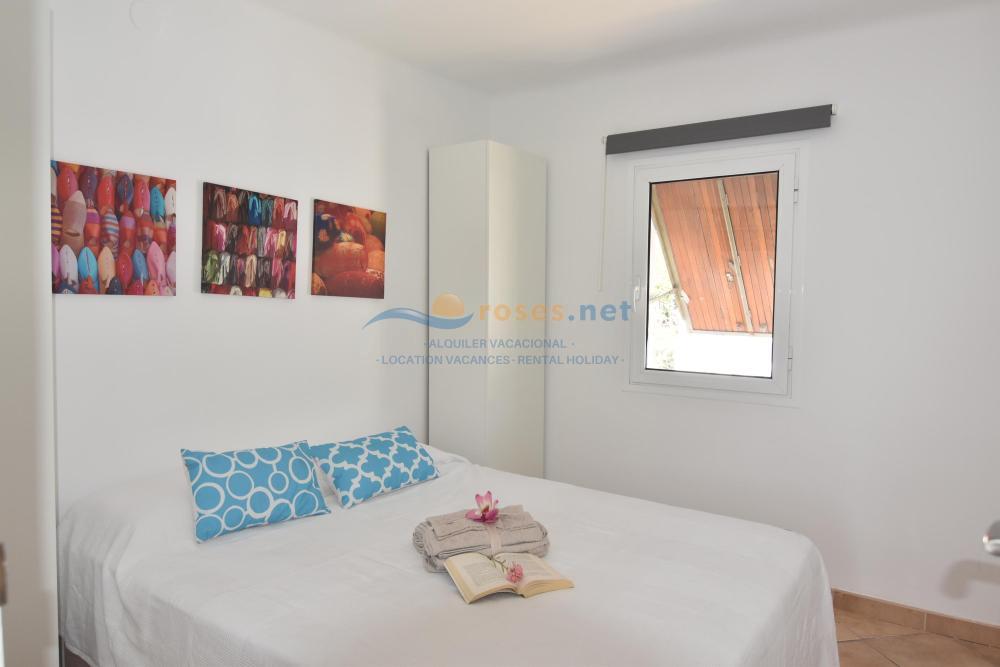 354358 MERCE RODOREDA - PUERTO ROSES Apartment  Roses