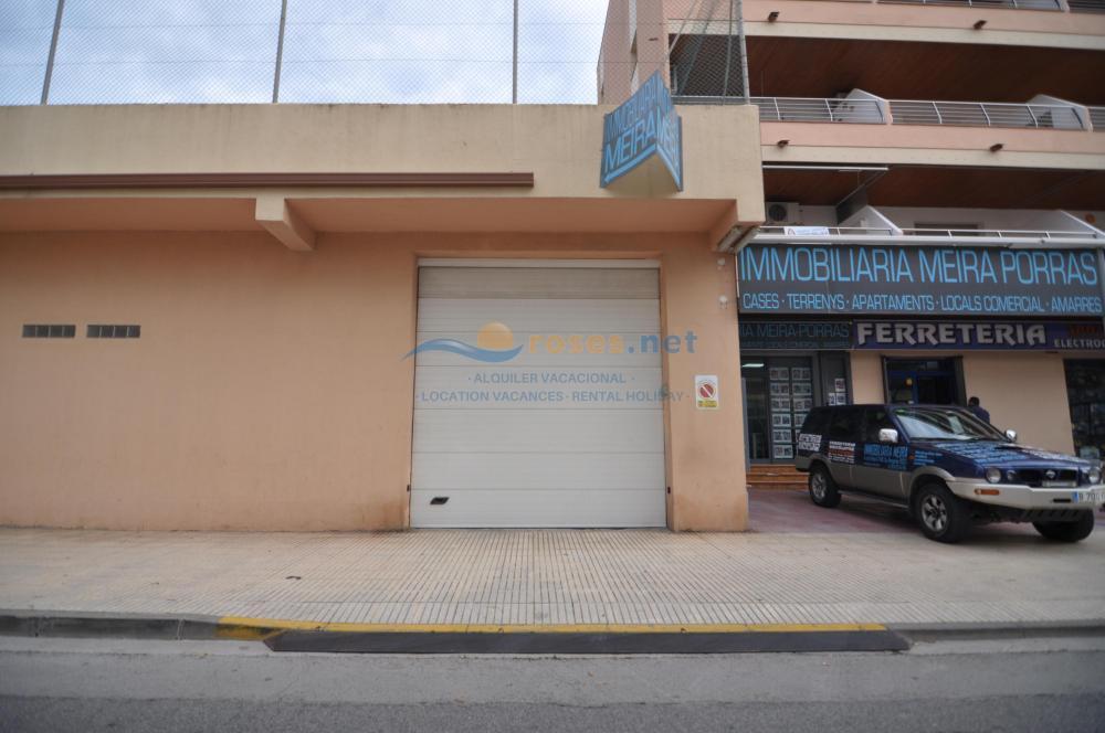 7 IB PARKING PUERTO SIMONA 10 Parkplatz Roses 7 IB PARKING PUERTO SIMONA 10 Parkplatz Roses
