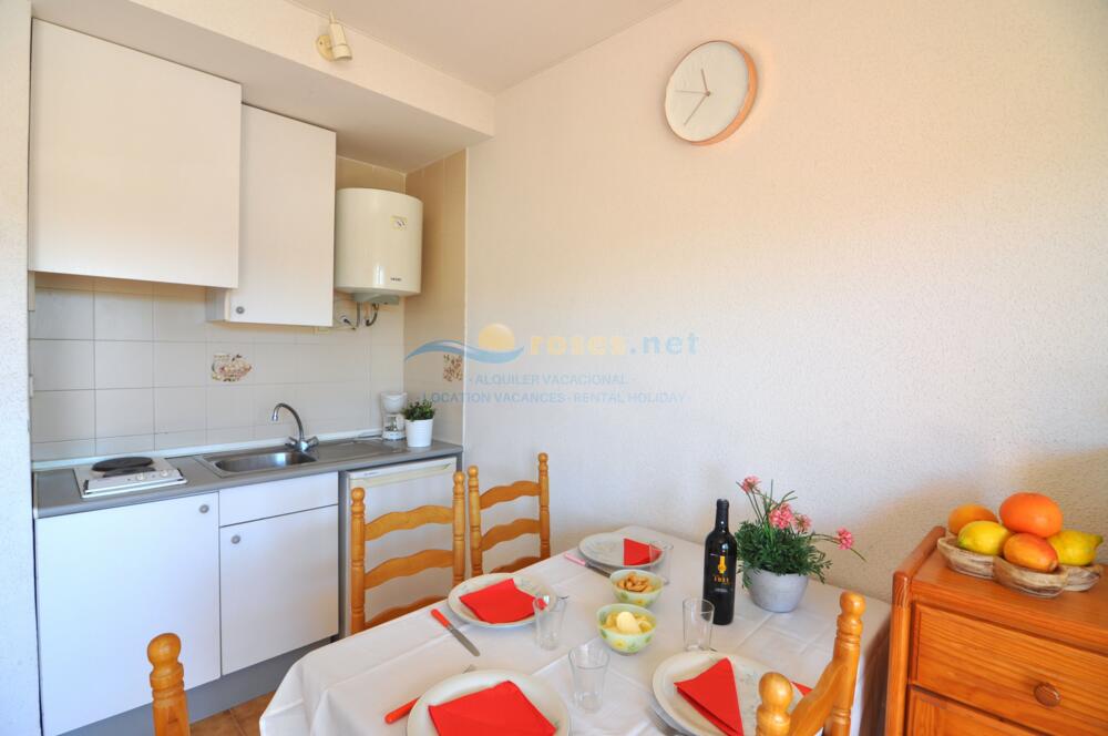 16 OLYMPE STUDIO -2-3 Studio Costa Brava Roses 16 OLYMPE STUDIO -2-3 Studio Costa Brava Roses