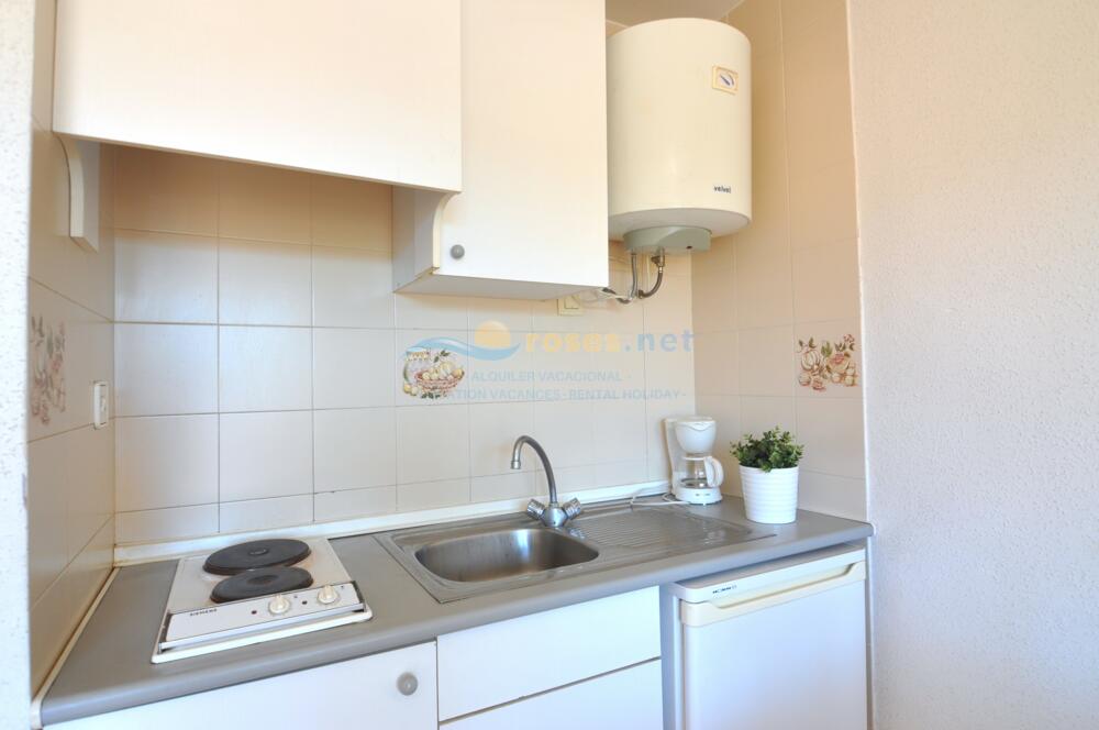 16 OLYMPE STUDIO -2-3 Studio Costa Brava Roses 16 OLYMPE STUDIO -2-3 Studio Costa Brava Roses