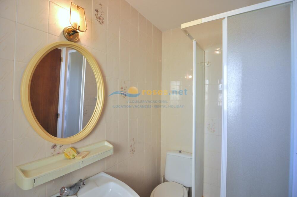 16 OLYMPE STUDIO -2-3 Studio Costa Brava Roses 16 OLYMPE STUDIO -2-3 Studio Costa Brava Roses