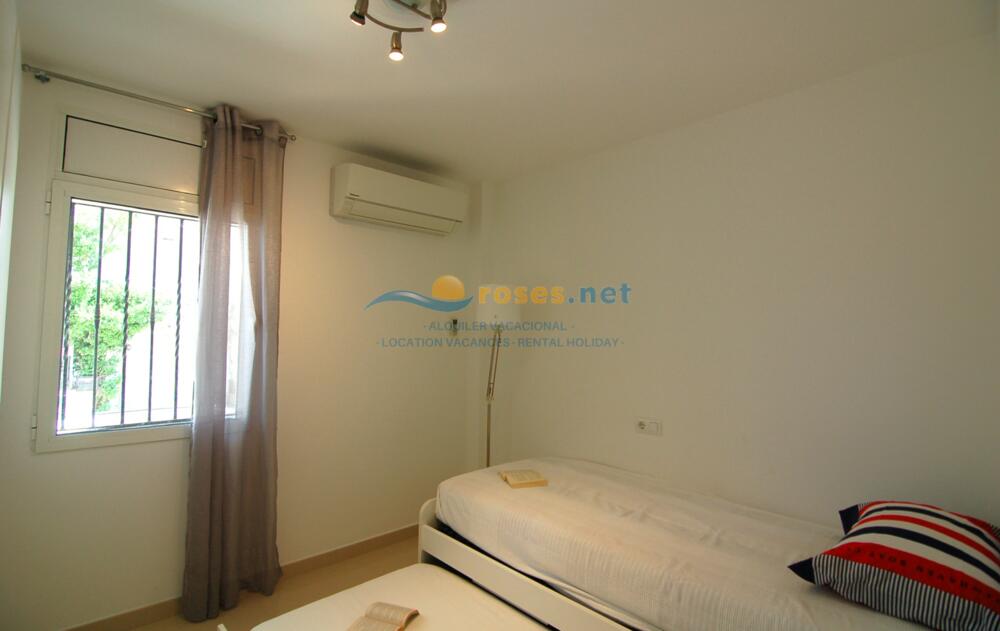 252504 EMPURIABRAVA - CABALLITO DE MAR Apartment CAVALL DE MAR Empuriabrava