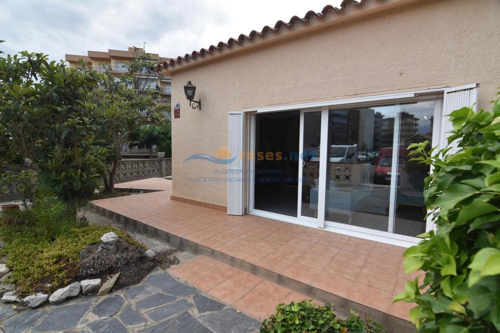 152970 MT - CASA CAN CARLES Einzelhaus / Villa Roses 152970 MT - CASA CAN CARLES Einzelhaus / Villa Roses