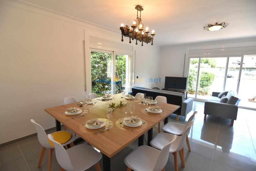 152970 MT - CASA CAN CARLES Einzelhaus / Villa Roses 152970 MT - CASA CAN CARLES Einzelhaus / Villa Roses
