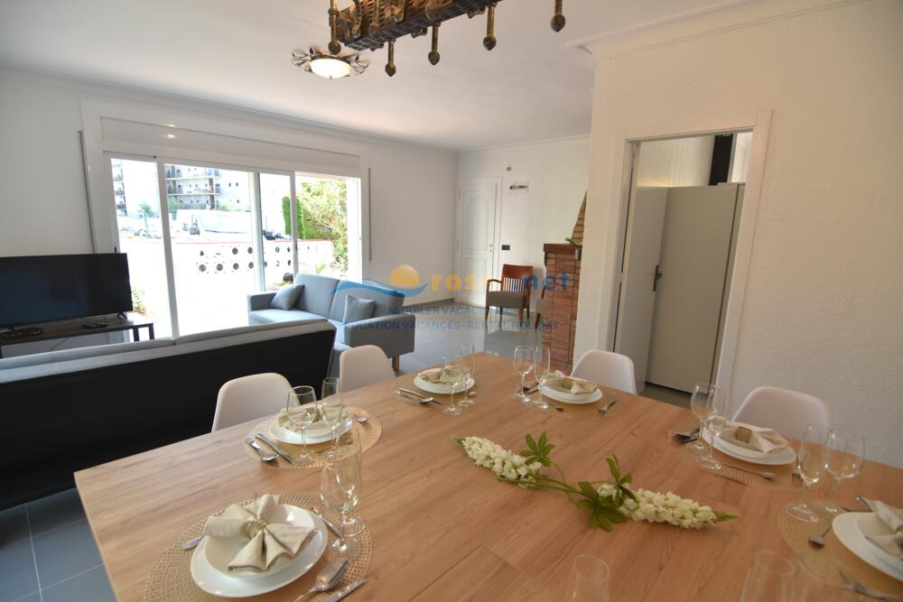 152970 MT - CASA CAN CARLES Einzelhaus / Villa Roses 152970 MT - CASA CAN CARLES Einzelhaus / Villa Roses