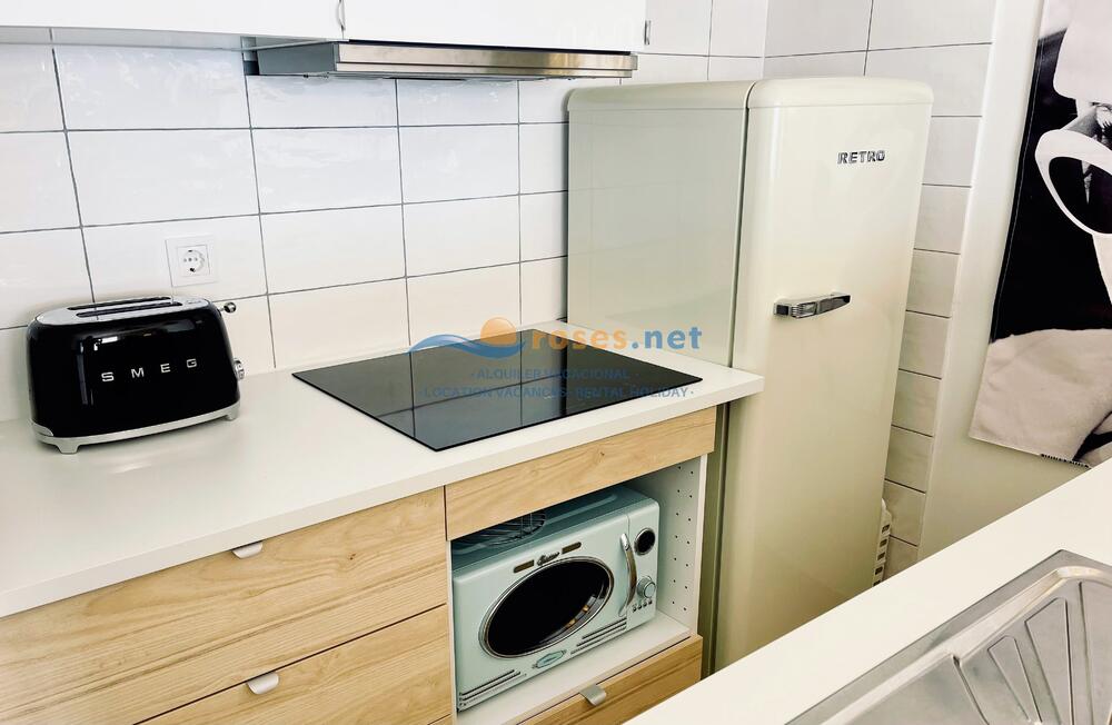 328648 RHC - 1208 Studio-Apartment Roses 328648 RHC - 1208 Studio-Apartment Roses