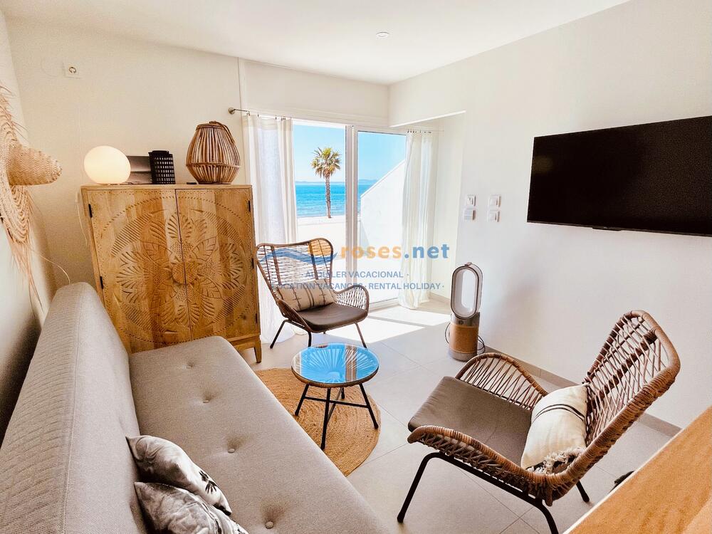 328648 RHC - 1208 Studio-Apartment Roses 328648 RHC - 1208 Studio-Apartment Roses