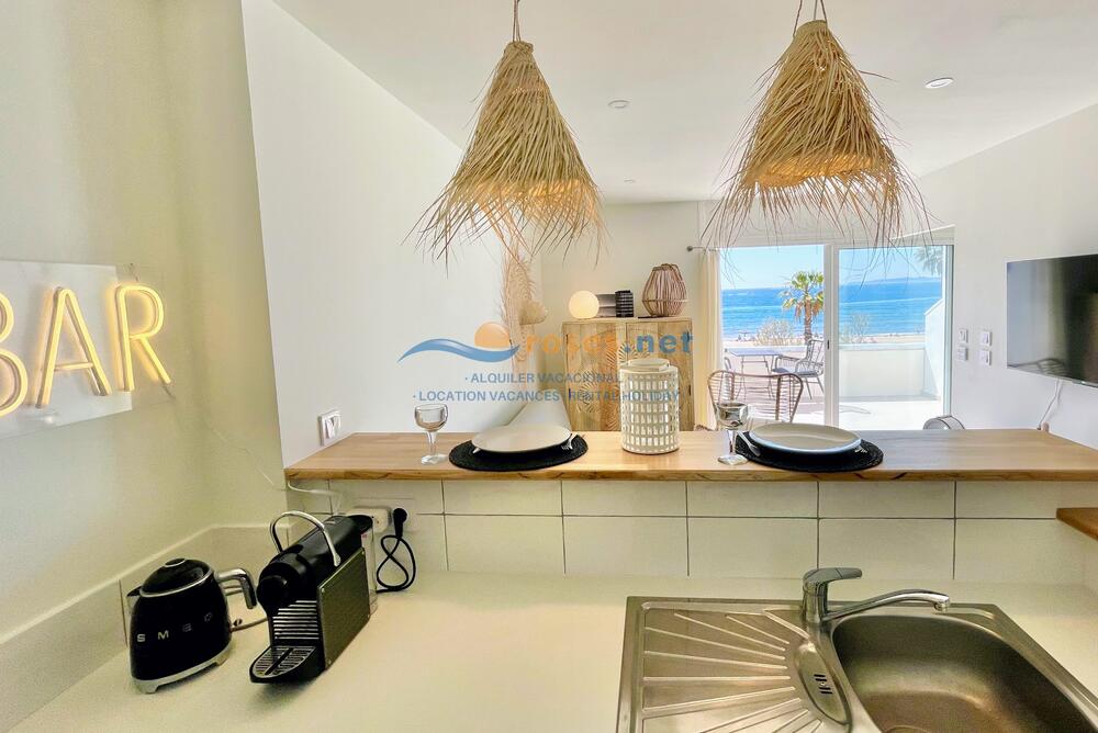 328648 RHC - 1208 Studio-Apartment Roses 328648 RHC - 1208 Studio-Apartment Roses