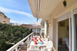 320321 THALASSA Apartament  Roses