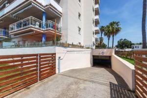 328939 PORT CANIGO III 220 CR Apartment  Roses
