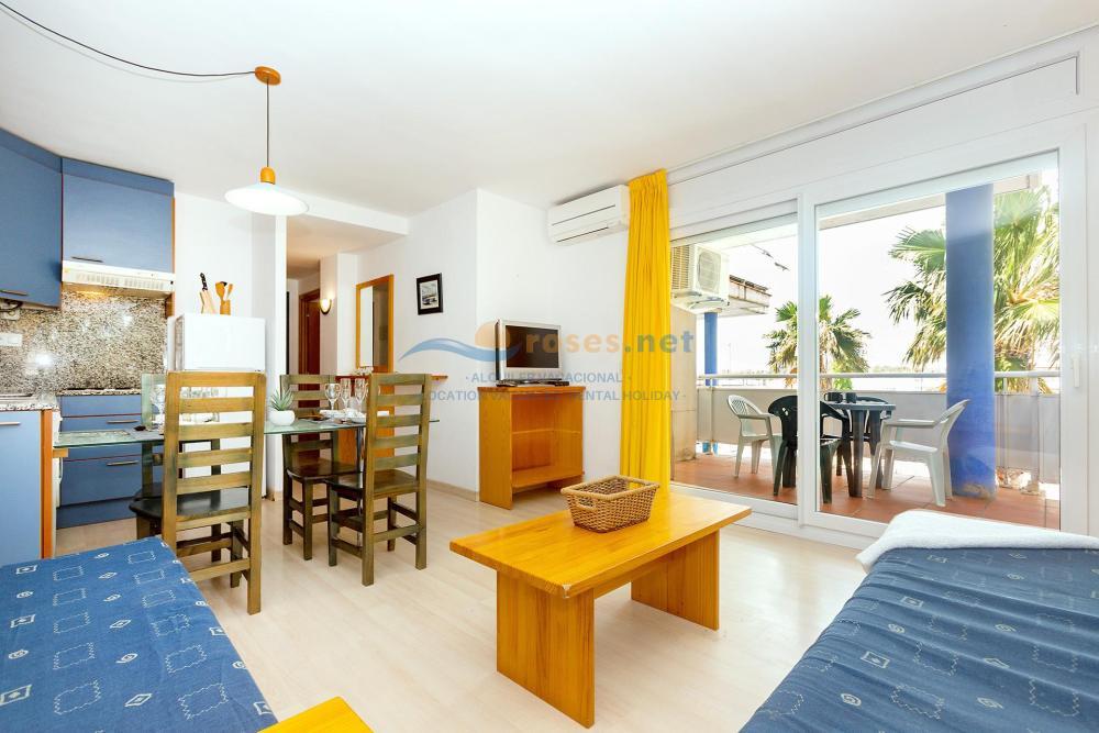 328939 PORT CANIGO III 220 CR Apartment Roses 328939 PORT CANIGO III 220 CR Apartment Roses