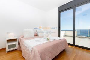 230400 ALMADRAVA VISTA MAR PISCINA - CR - CASA 3 Detached house / Villa  Roses