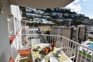 110820 ALGUER Apartment  Roses