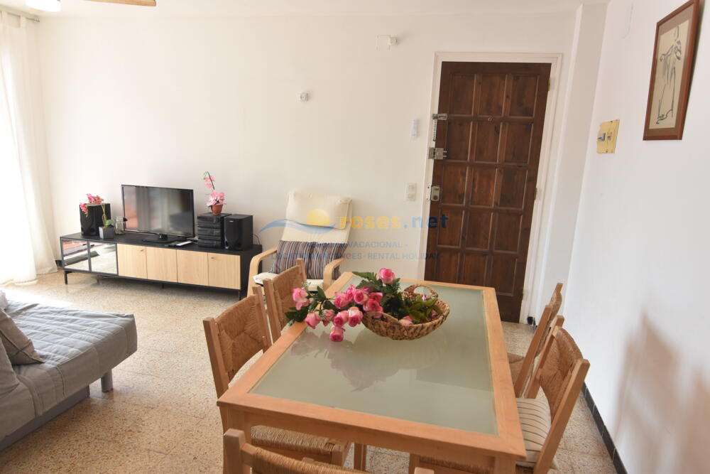 110820 ALGUER Apartment Roses 110820 ALGUER Apartment Roses