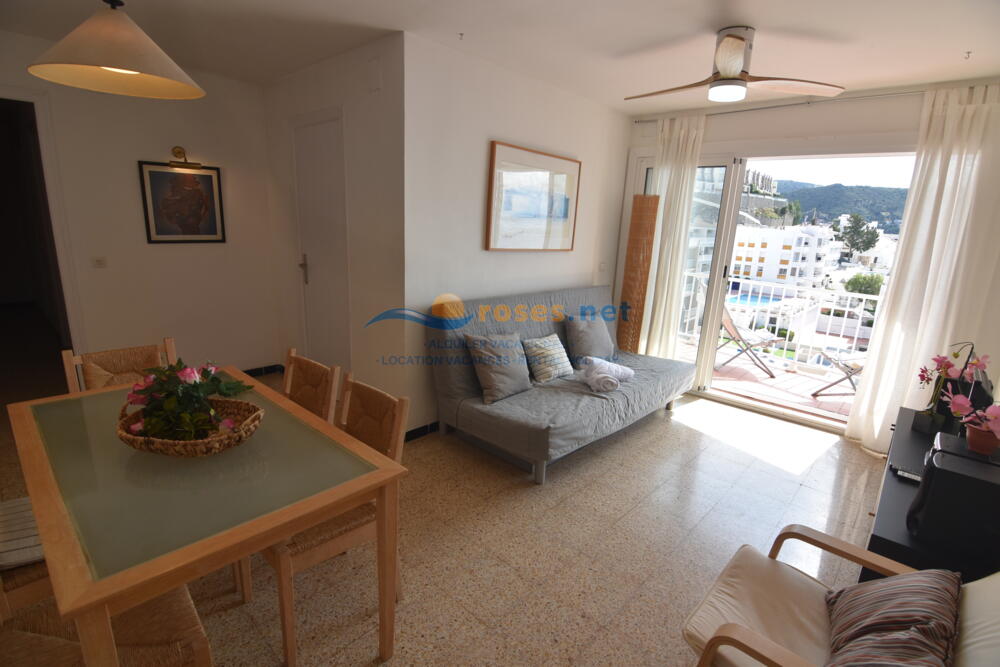 110820 ALGUER Apartment Roses 110820 ALGUER Apartment Roses