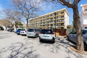 100128 MILENI BAJO VISTA MAR Apartment  Roses