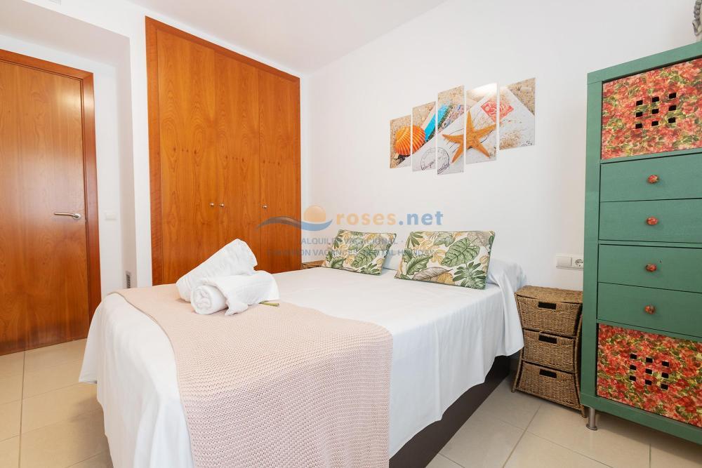 100128 MILENI BAJO VISTA MAR Apartment Roses 100128 MILENI BAJO VISTA MAR Apartment Roses