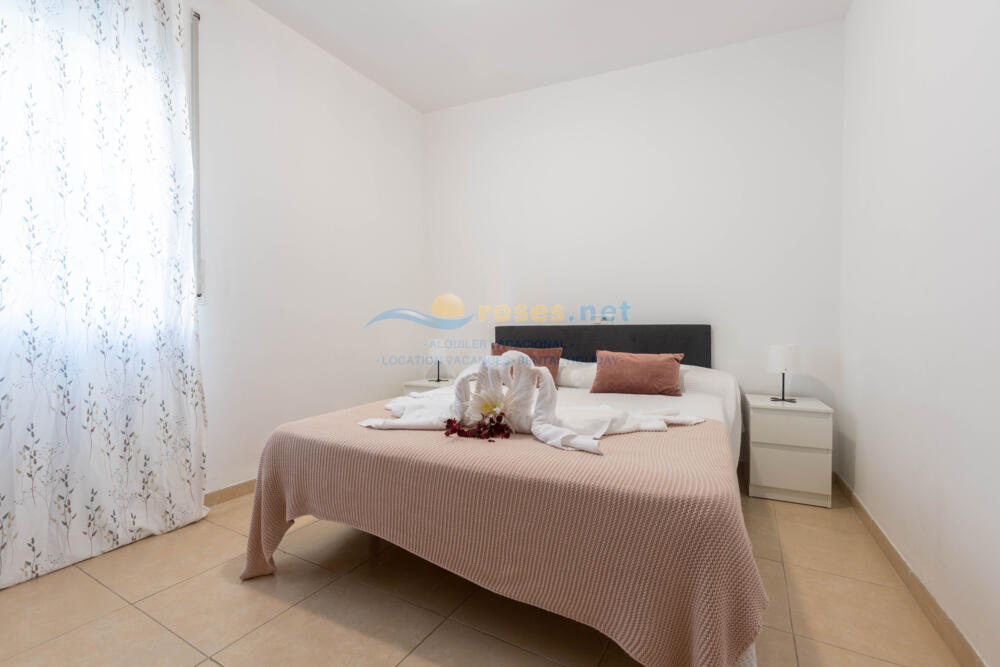 313037 MADRID 44 - BAJO Appartement Roses 313037 MADRID 44 - BAJO Appartement Roses