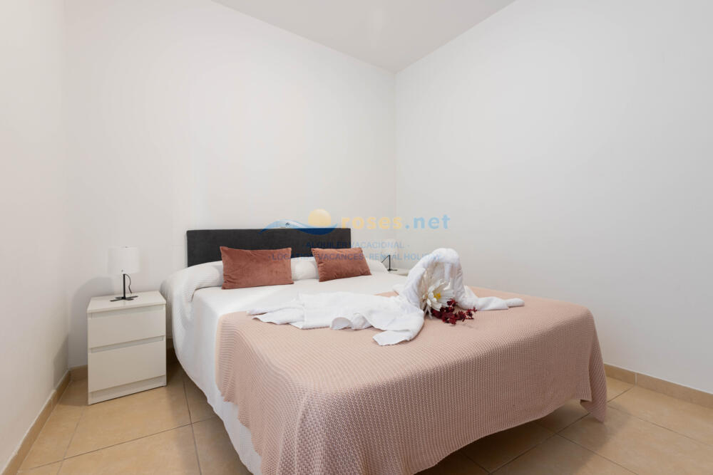 313037 MADRID 44 - BAJO Appartement Roses 313037 MADRID 44 - BAJO Appartement Roses