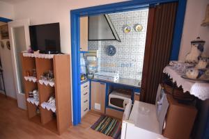 240320 MAS OLIVA STUDIO 19A Studio-Apartment  roses