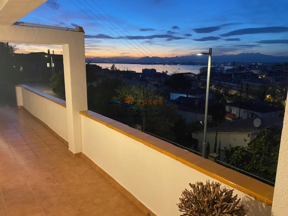 152960 LACUANA Studio-Apartment  Roses
