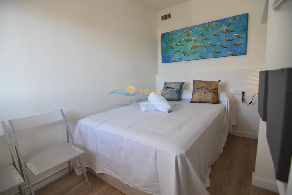 152960 LACUANA Apartment  Roses