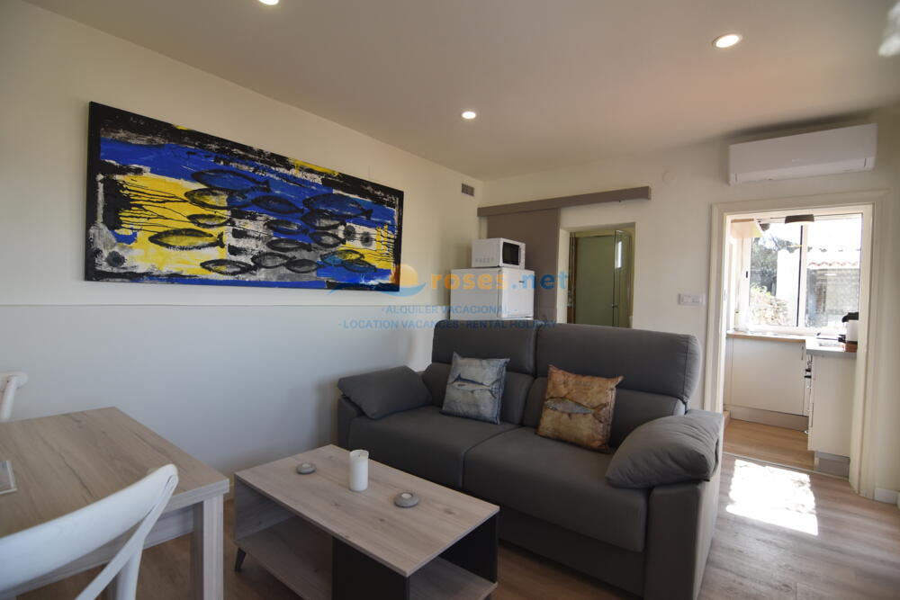 152960 LACUANA Apartment  Roses