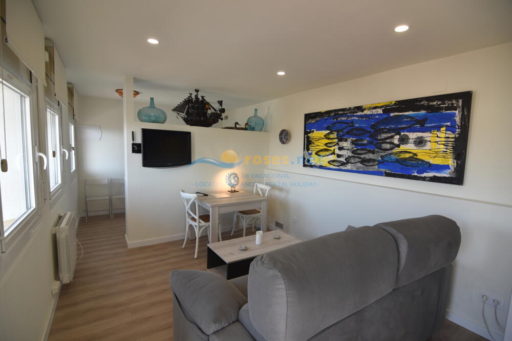 152960 LACUANA Apartment  Roses