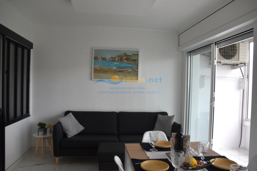 328908 RHC - 2113 Apartment Roses 328908 RHC - 2113 Apartment Roses
